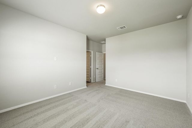 107 Honeybee LN, Elgin, TX 78621