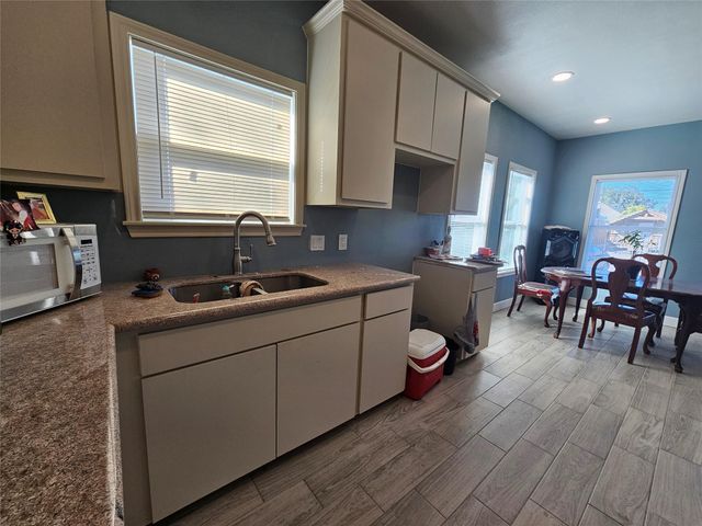 1930 Cromwell Street, Houston, TX 77093