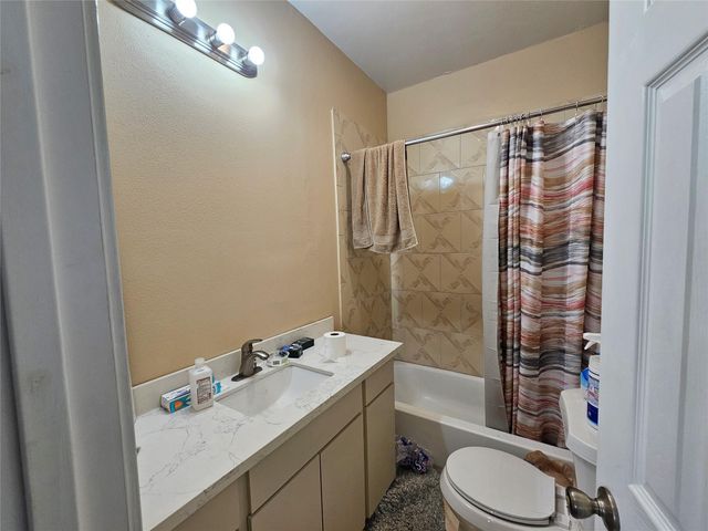 1930 Cromwell Street, Houston, TX 77093