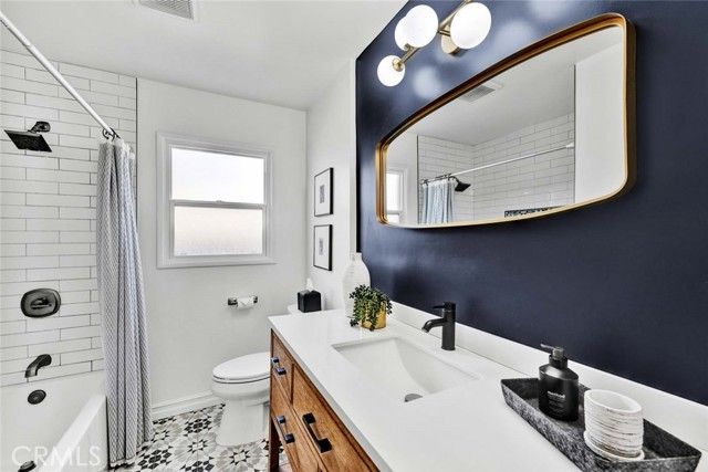 1402 E Rose Avenue, Orange, CA 92867