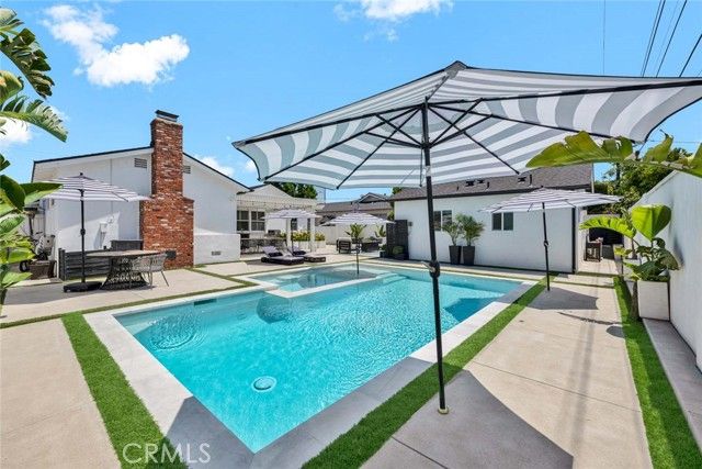 1402 E Rose Avenue, Orange, CA 92867