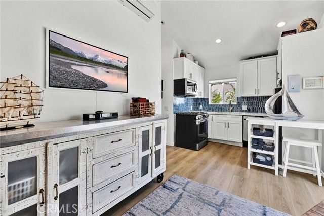 1402 E Rose Avenue, Orange, CA 92867