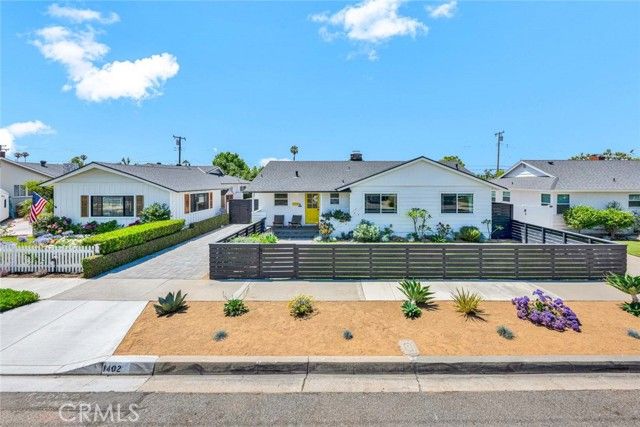 1402 E Rose Avenue, Orange, CA 92867