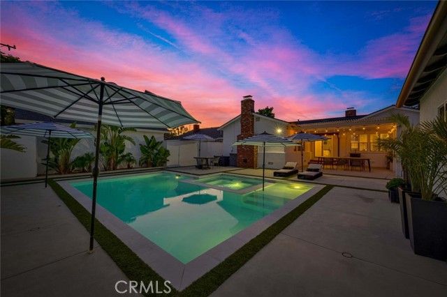 1402 E Rose Avenue, Orange, CA 92867