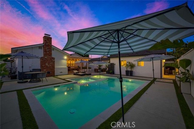 1402 E Rose Avenue, Orange, CA 92867