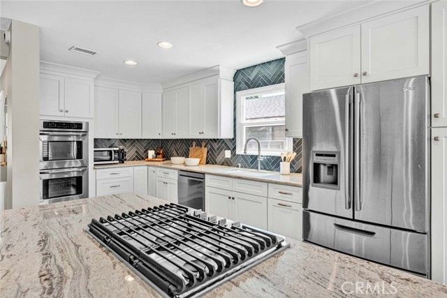 1402 E Rose Avenue, Orange, CA 92867