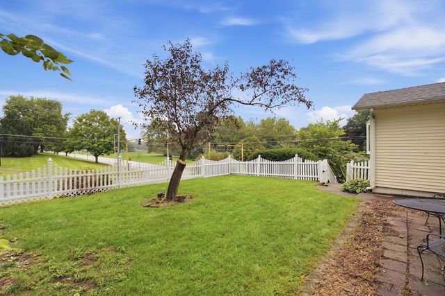 917 W Central Park Avenue, Davenport, IA 52804