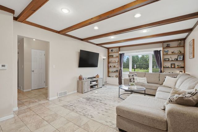 917 W Central Park Avenue, Davenport, IA 52804