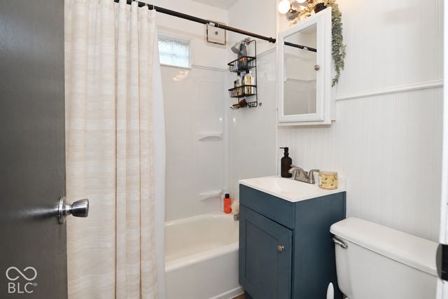 321 N 18th Avenue, Beech Grove, IN 46107