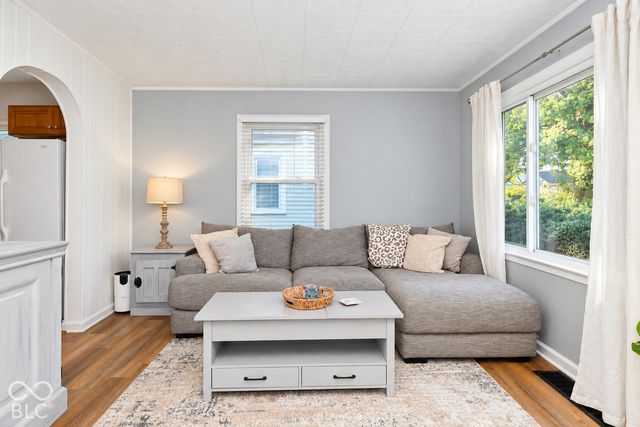 321 N 18th Avenue, Beech Grove, IN 46107