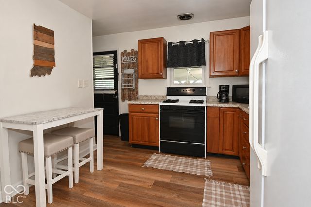 321 N 18th Avenue, Beech Grove, IN 46107