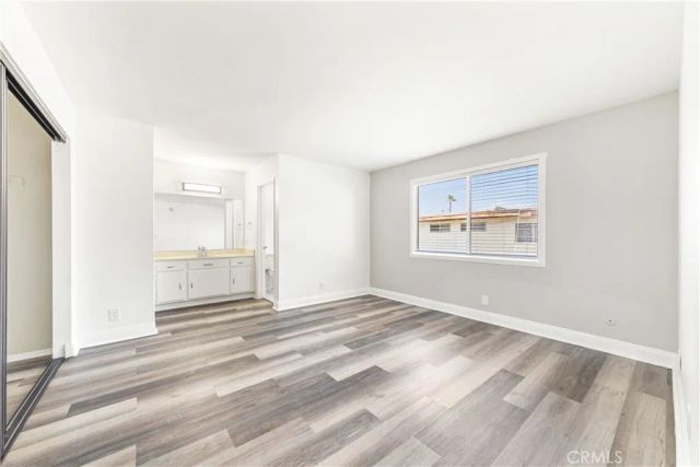 15214 S Raymond Avenue 111, Gardena, CA 90247