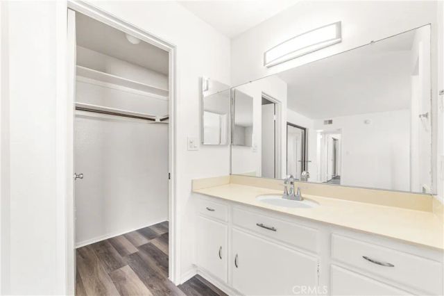 15214 S Raymond Avenue 111, Gardena, CA 90247