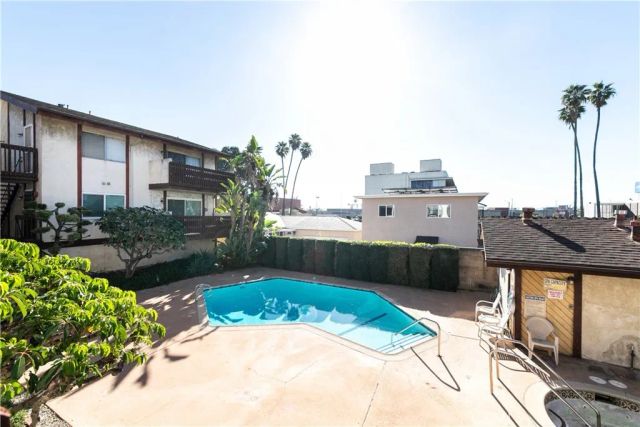 15214 S Raymond Avenue 111, Gardena, CA 90247