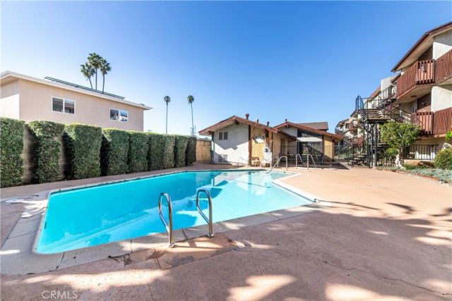 15214 S Raymond Avenue 111, Gardena, CA 90247