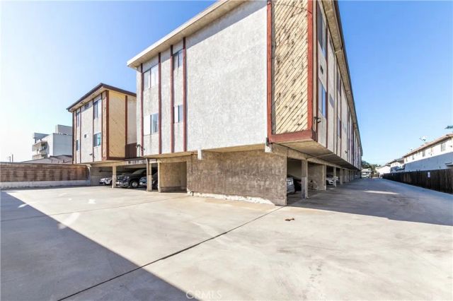15214 S Raymond Avenue 111, Gardena, CA 90247