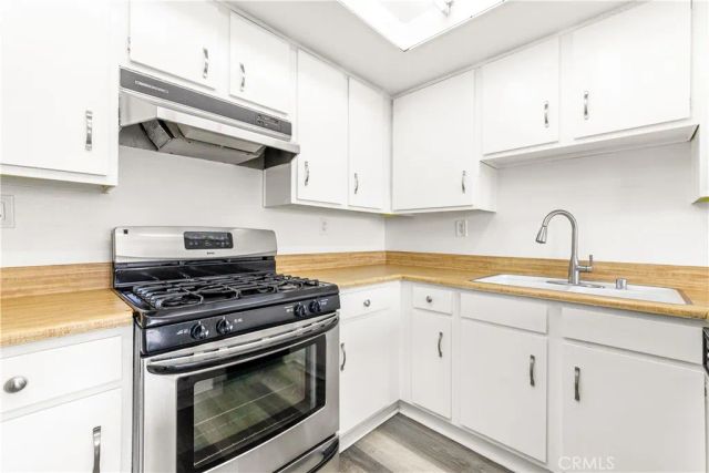 15214 S Raymond Avenue 111, Gardena, CA 90247