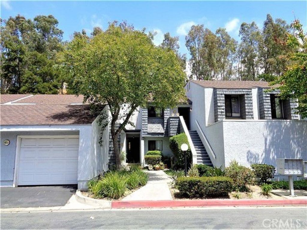 Image 1 of property listing at 450 S RanchView Circle, Anaheim Hills, CA 92807