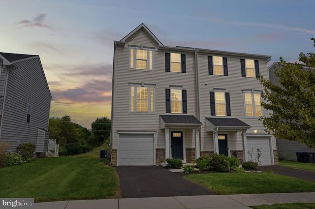 633 COLUMBUS DR, Spring City, PA 19475