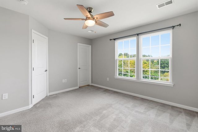633 COLUMBUS DR, Spring City, PA 19475