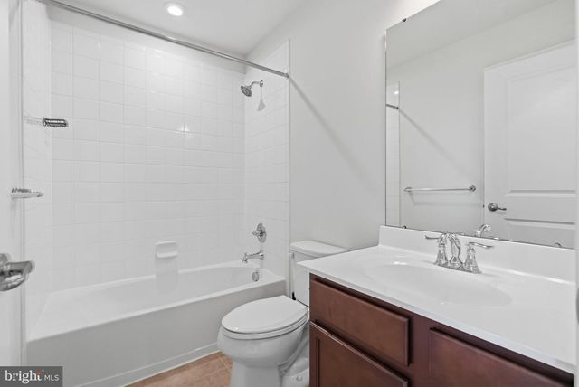 633 COLUMBUS DR, Spring City, PA 19475
