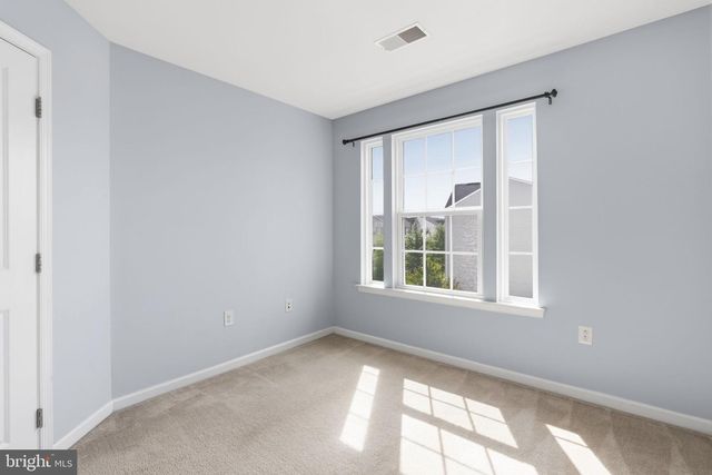 633 COLUMBUS DR, Spring City, PA 19475