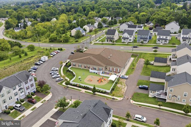 633 COLUMBUS DR, Spring City, PA 19475