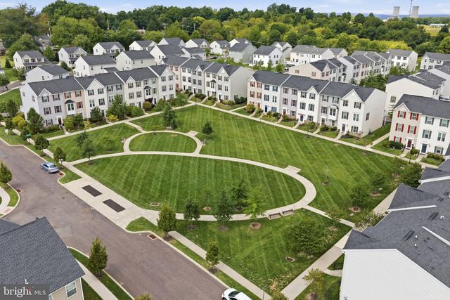 633 COLUMBUS DR, Spring City, PA 19475