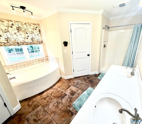 270 Crosley Lane, Boaz, AL 35956