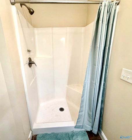 270 Crosley Lane, Boaz, AL 35956
