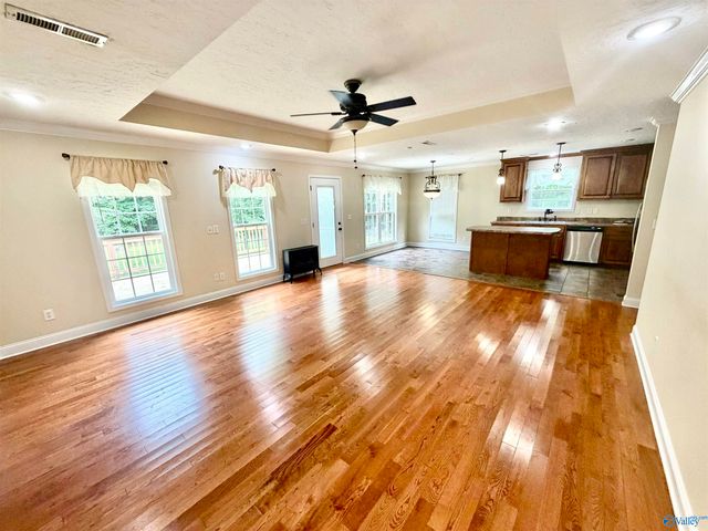 270 Crosley Lane, Boaz, AL 35956