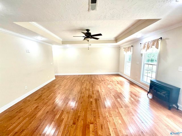 270 Crosley Lane, Boaz, AL 35956