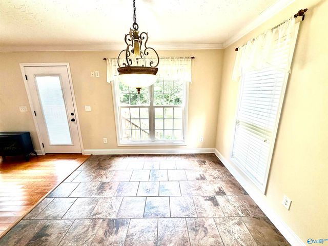 270 Crosley Lane, Boaz, AL 35956