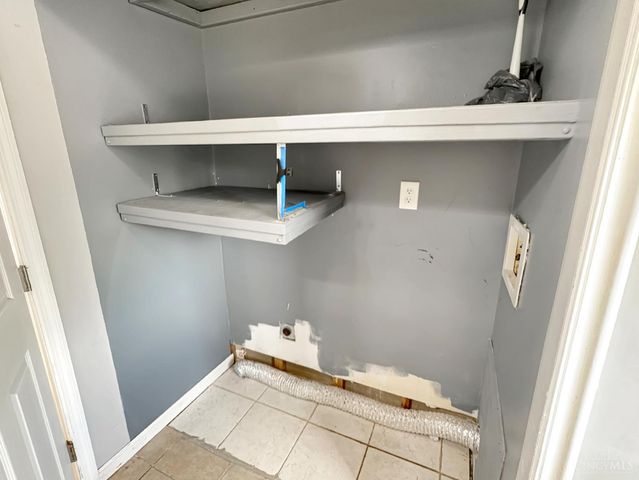 2803 Inland Drive, Middletown, OH 45042