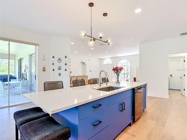 16923 MELISSA ANN DRIVE, Lutz, FL 33558