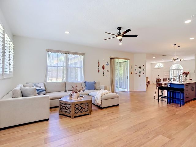 16923 MELISSA ANN DRIVE, Lutz, FL 33558