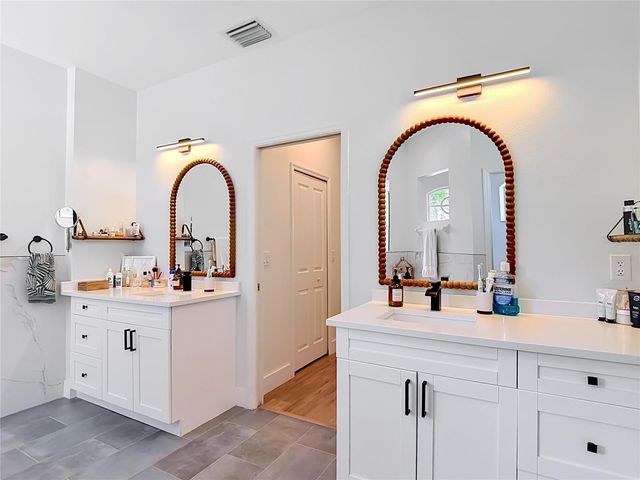 16923 MELISSA ANN DRIVE, Lutz, FL 33558
