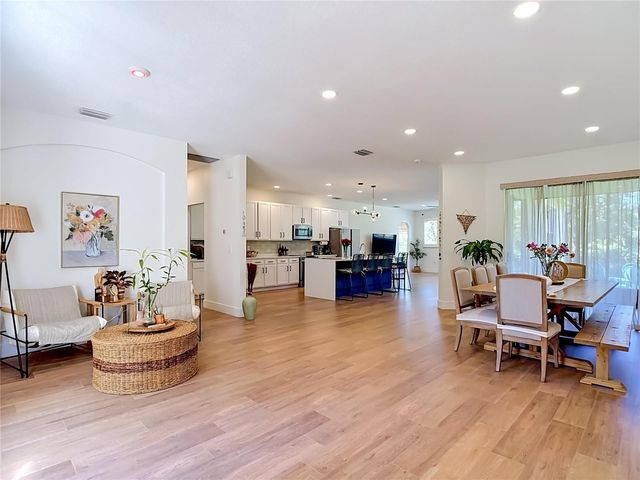 16923 MELISSA ANN DRIVE, Lutz, FL 33558