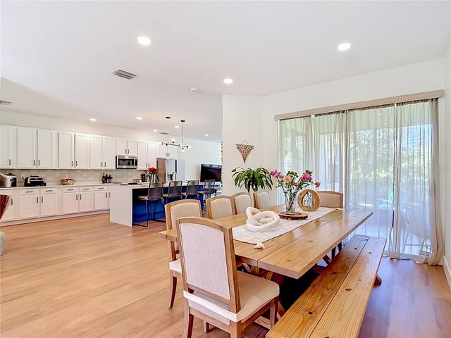 16923 MELISSA ANN DRIVE, Lutz, FL 33558