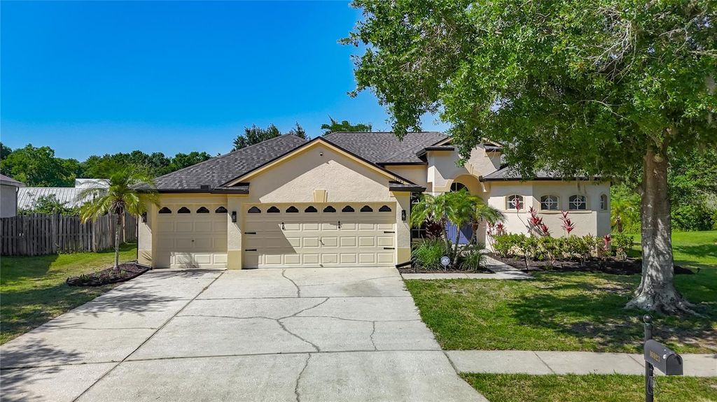 16923 MELISSA ANN DRIVE, Lutz, FL 33558