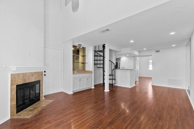 5590 Spring Valley Road C206, Dallas, TX 75254