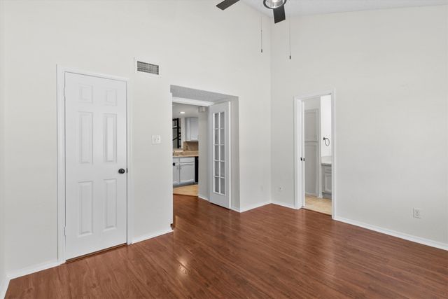 5590 Spring Valley Road C206, Dallas, TX 75254