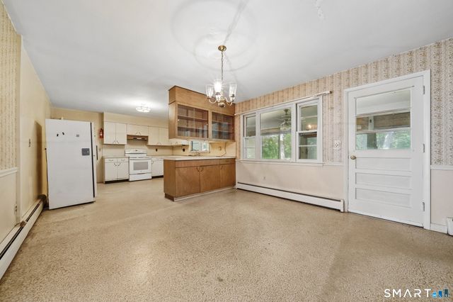 112 Grumman Avenue, Norwalk, CT 06851