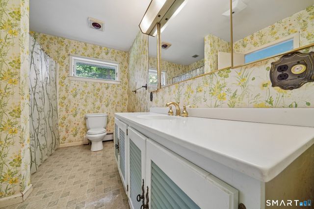112 Grumman Avenue, Norwalk, CT 06851