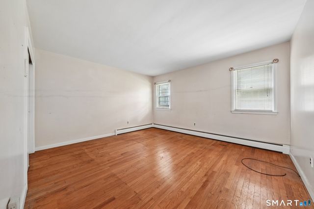 112 Grumman Avenue, Norwalk, CT 06851