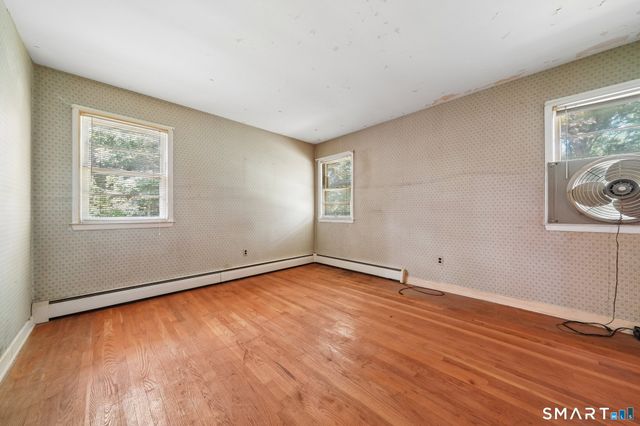 112 Grumman Avenue, Norwalk, CT 06851