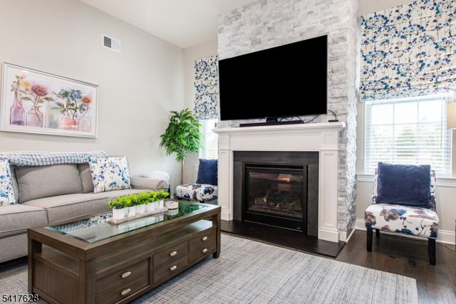 32 GORDON WAY, Mount Olive Twp., NJ 07836