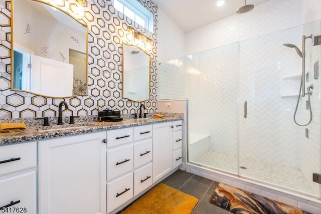 32 GORDON WAY, Mount Olive Twp., NJ 07836