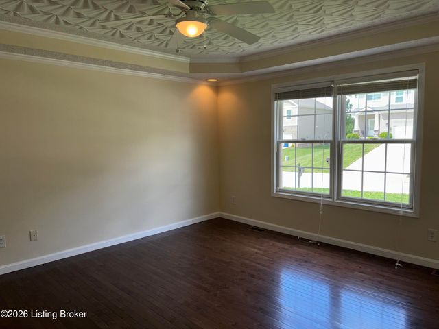 6006 Ledgerock Cove Pl, Louisville, KY 40219