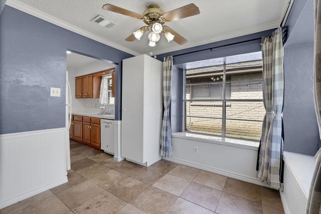 8515 Oakhaven Road, La Porte, TX 77571